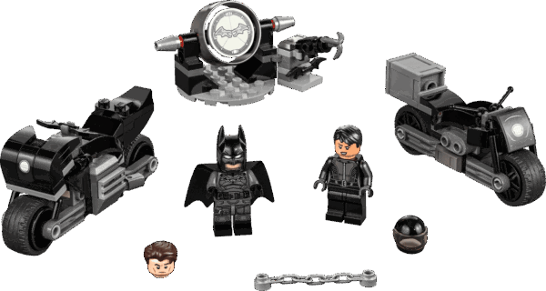 La course-poursuite en motos de Batman et Selina Kyle